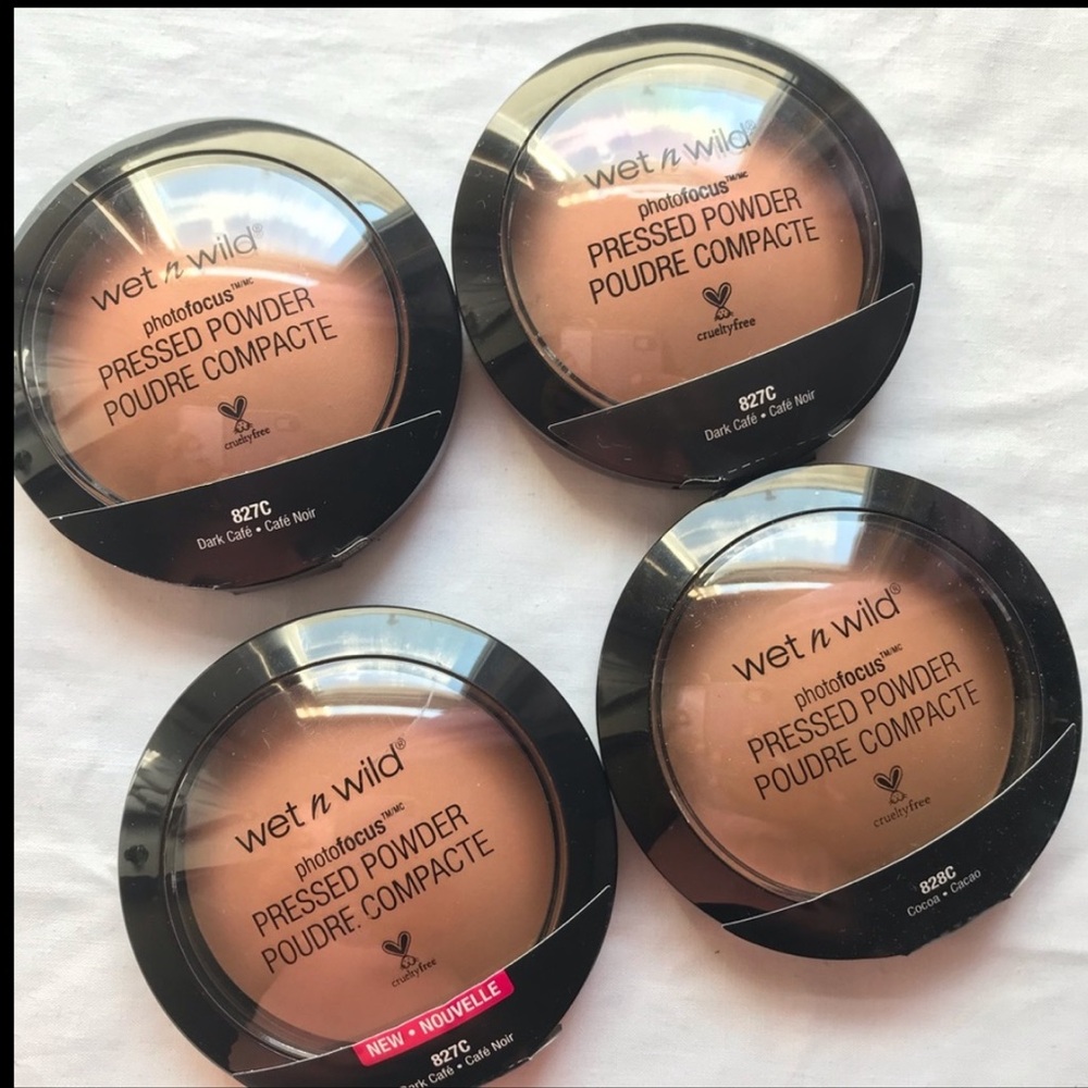NWT 2 for $25 Wet n wild photo focus pressed…